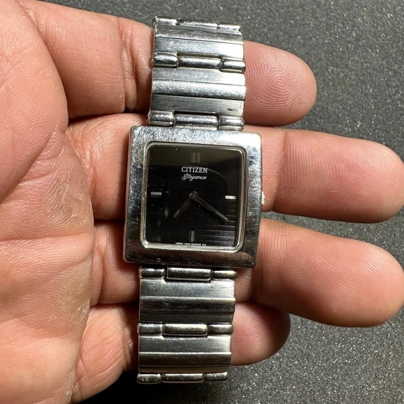 Citizen Elegance Signature Ladies Quartz Watch Squared Silver Tone Working - Picture 1 of 9